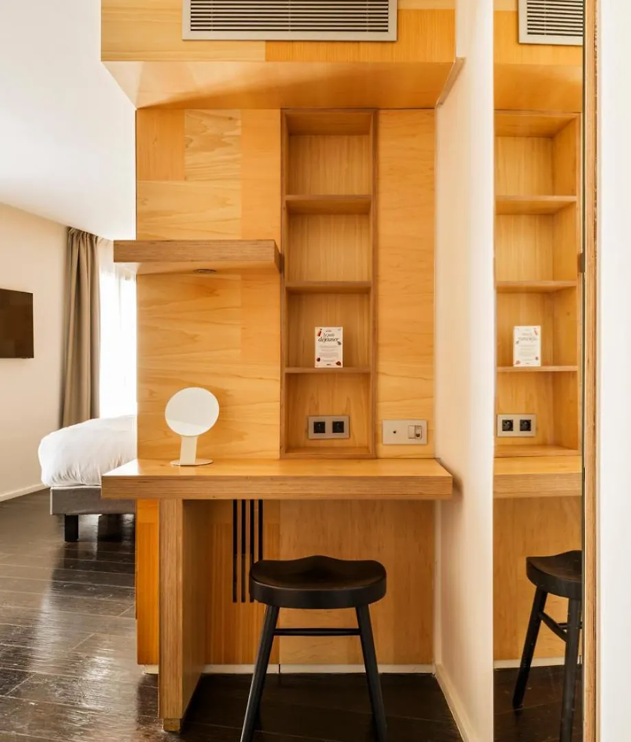 ***  Le Citizen Hotel Paris France